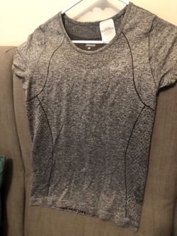 NIKE Dri-fit Runners shirt - Small