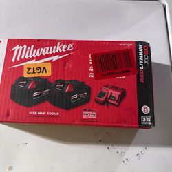 Milwaukee Battery Set