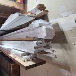 2.5 Colonial Casing Primed 16 Ft