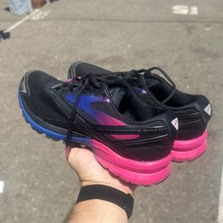Brooks Women’s Shoes 