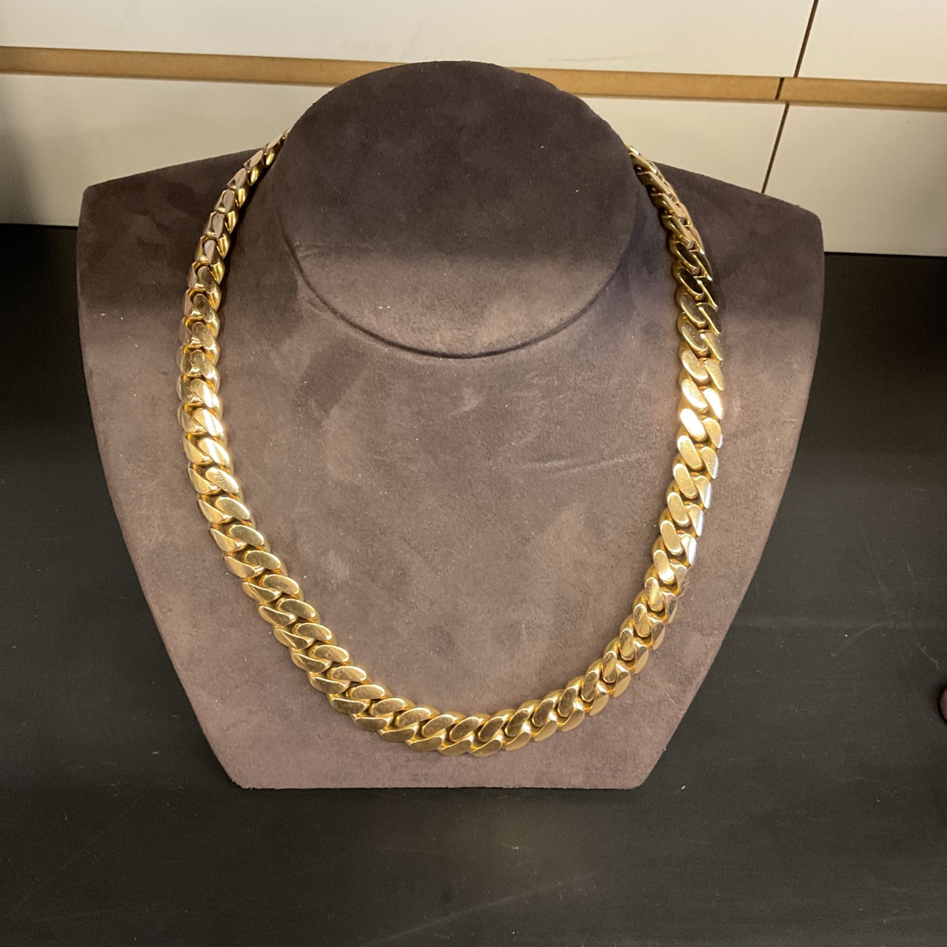 10KT Miami Cuban Chain