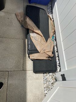 Roof shingles