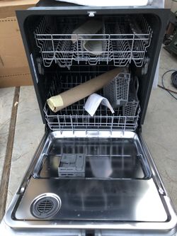 Whirlpool dishwasher, brand new! Never used!!