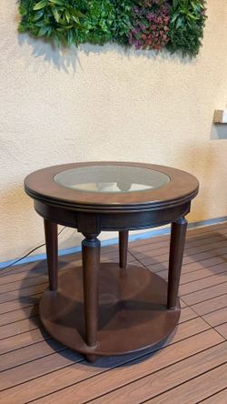 hard wood round coffee table
