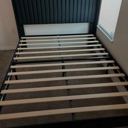 Full bed frame