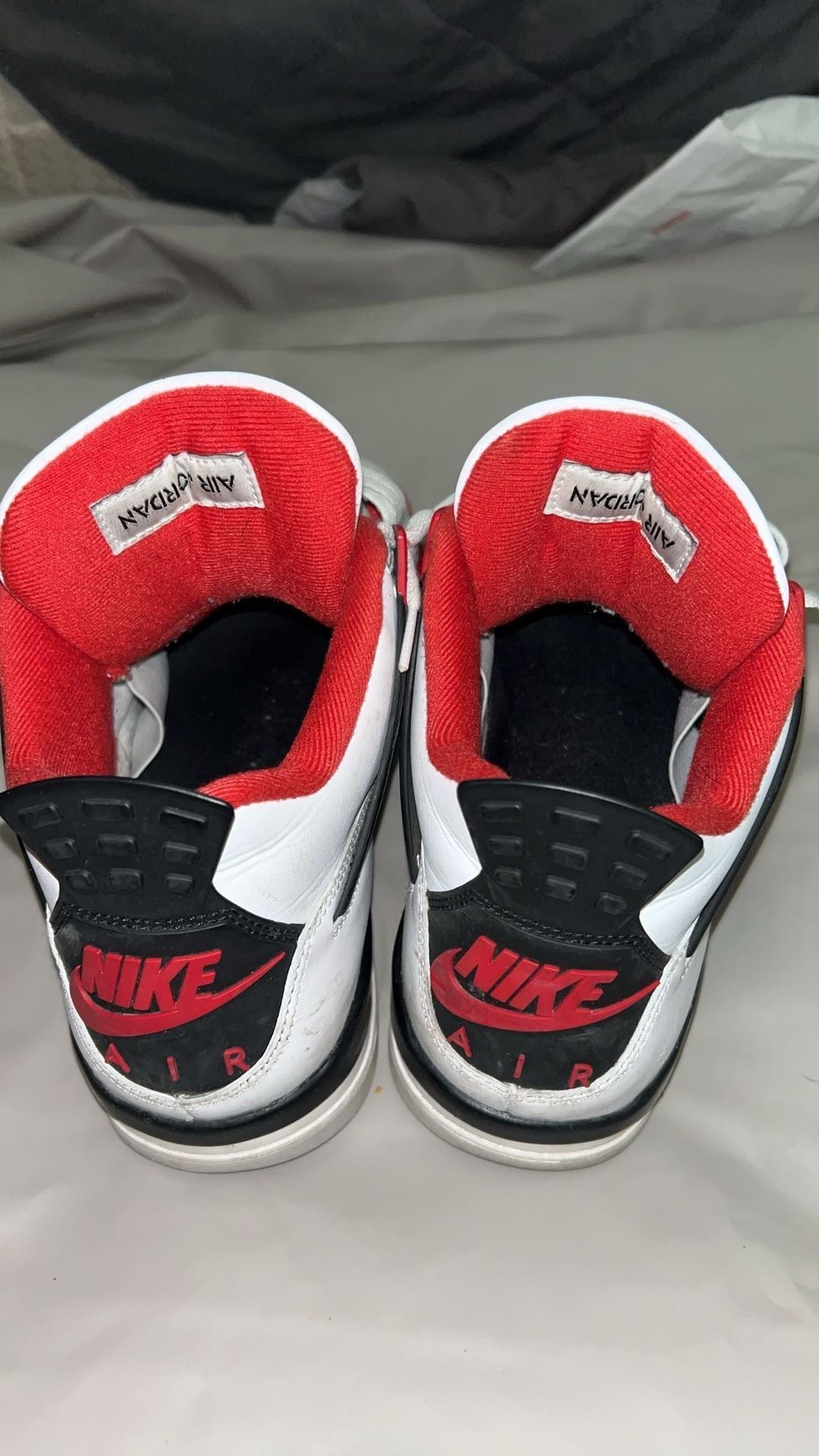 Jordan 4 ‘Fire Red’