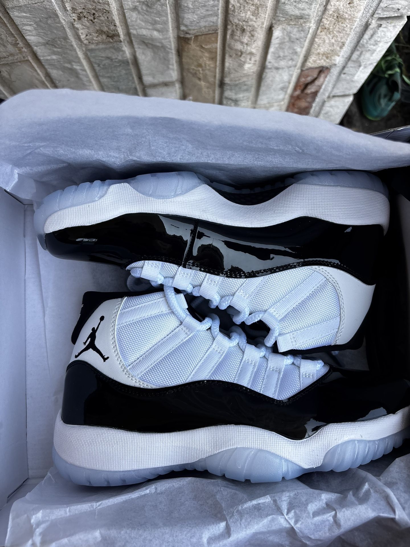 Jordan 11 Concord Size 8.5