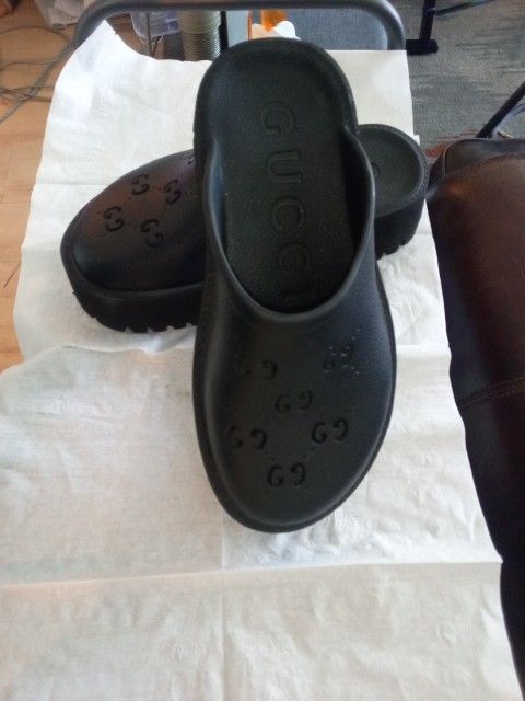 Gucci Clogs