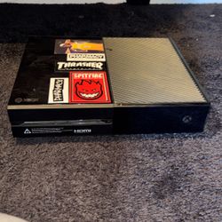 Xbox One ( Older Disc Version )