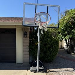 Free - Outdoor Basketball Hoop