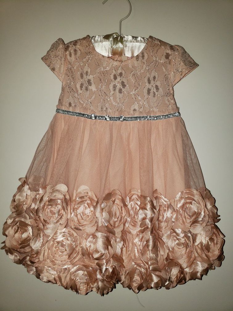 Like New Peach with Flowers Baby Girl Dress Size 18 Months (18M)