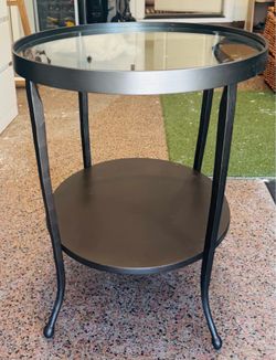 Pottery Barn end/side table