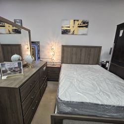 Queen Bedroom Set 4pcs