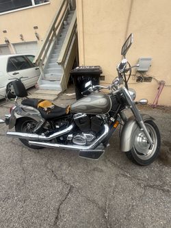 2002 honda shadow 1100