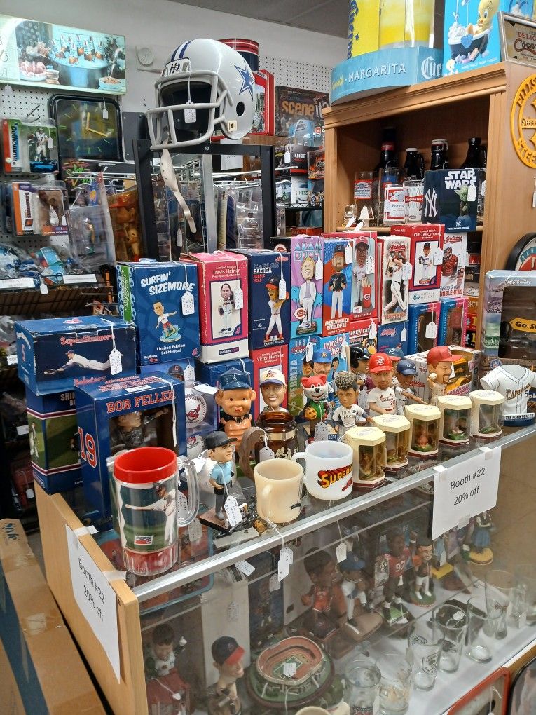 Sports Items, Bobble Heads, NFL, College, Man Cave Items