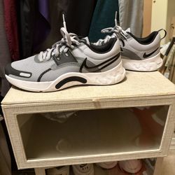 Nike Running Shoes Size 10.5