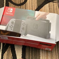 Nintendo Switch 