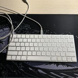 Apple Magic Keyboard 