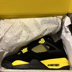 Nike Air Jordan 4 Thunder Size 10.5 12 6.5Y DS in Hand