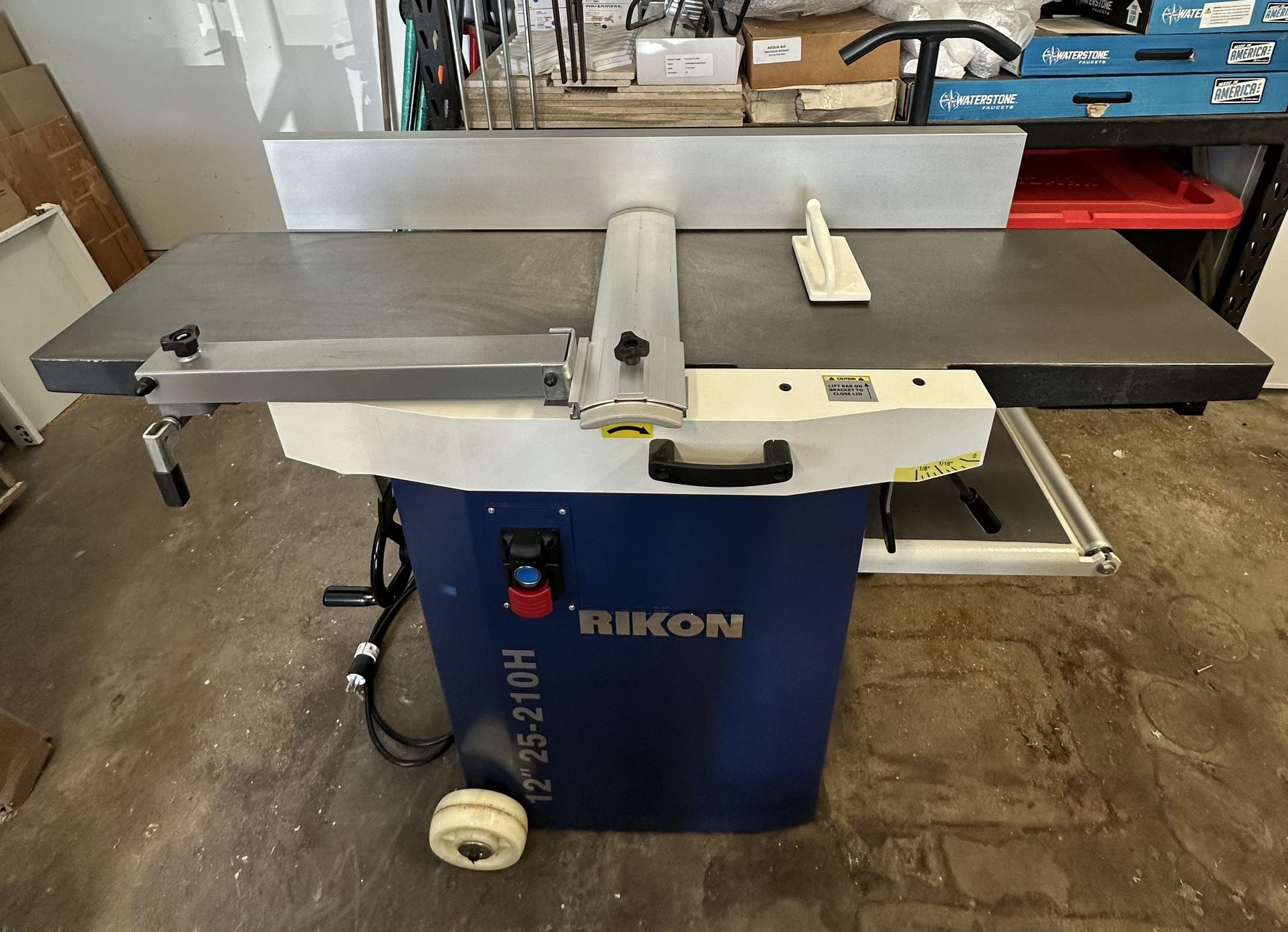 RIKON Power Tools 25-210H 12-Inch Planer/Jointer with Helical Head