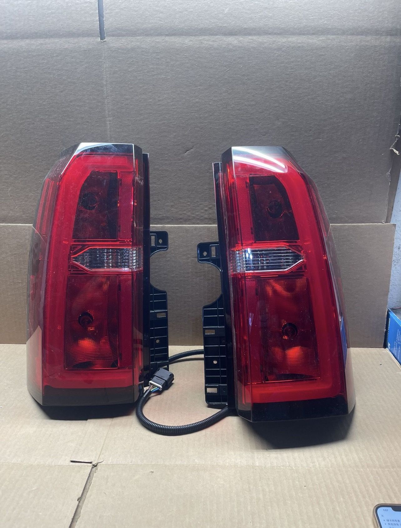 OT121 Fit 15-19 GMC Yukon XL SUV Red Led Bar Taillight Pair