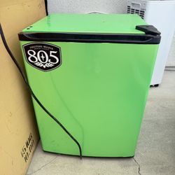 Mini Fridge 