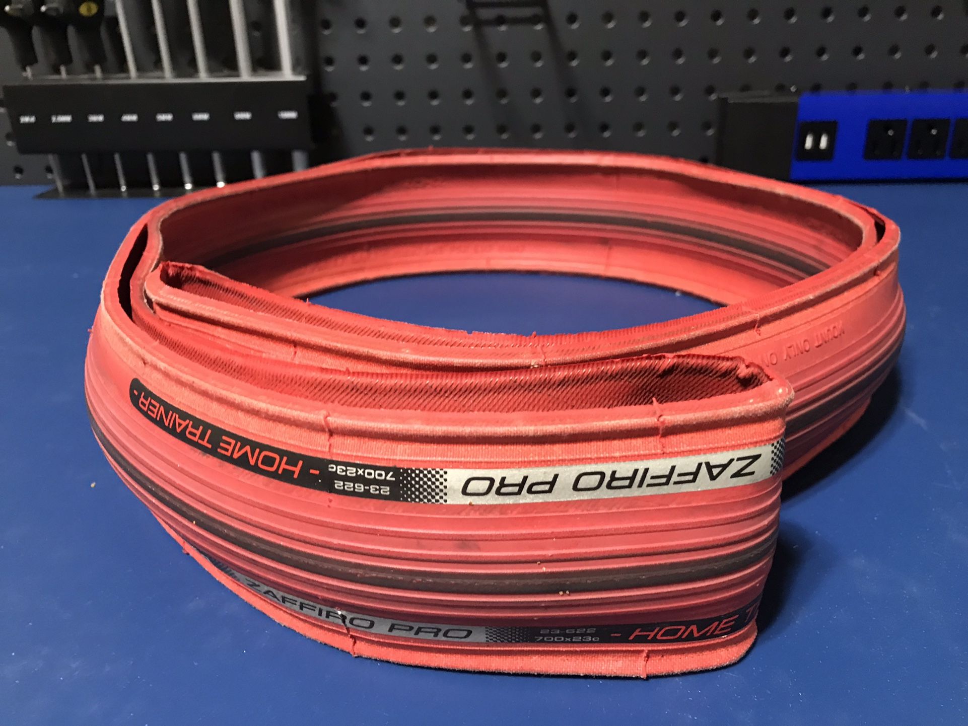 Zaffiro Pro 700x23 Trainer Tire