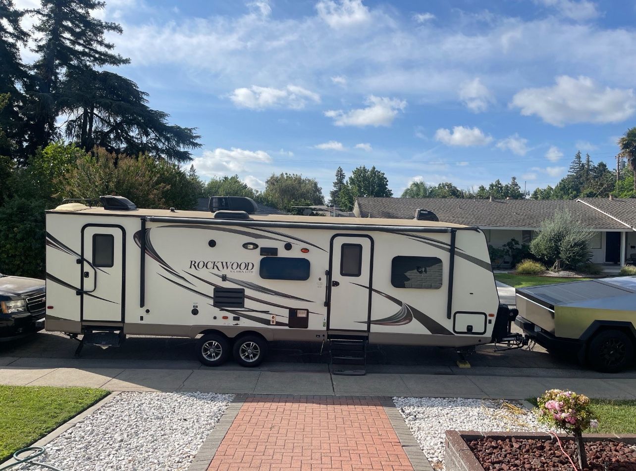 2017 Rockwood Ultra Light