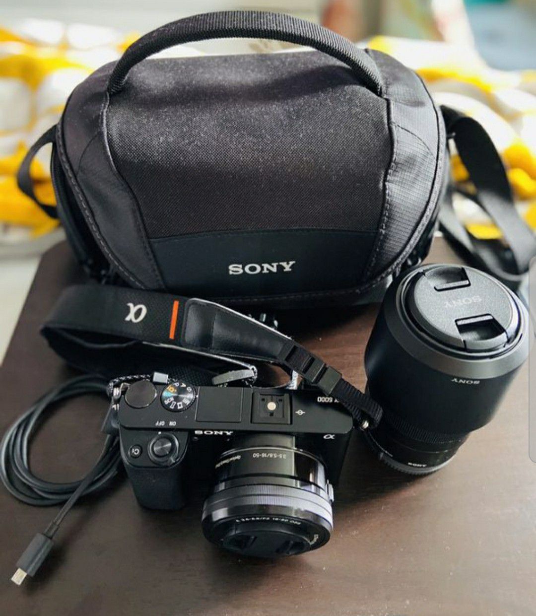 Sony a6000 + 16-50 mm Sony Lense + 55-210 mm Sony Lense