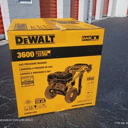 ORIGINAL HONDA PRESURE WASHER 3,600  PSI BRAND NEW CONDITIONS  NEVER OPEN . BOX  