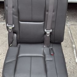 Gmc Middle Seats