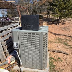 Ac UNIT