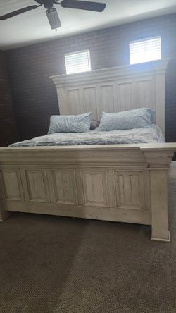 Cama Con Comoda Rustica Com Colchon