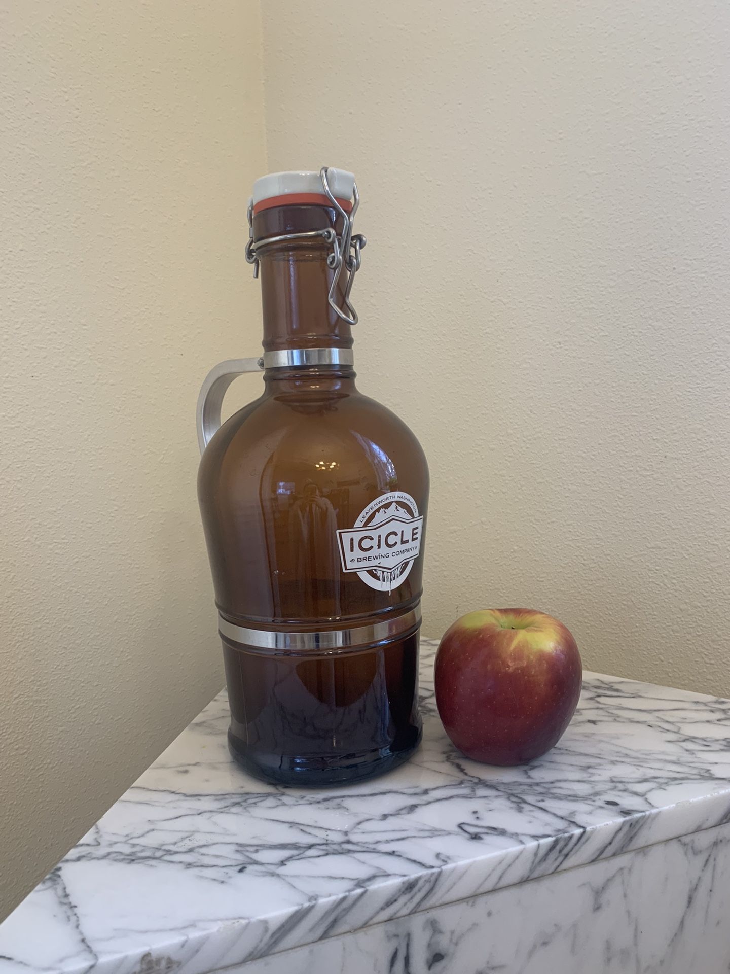 2 L Icicle Beer Growler