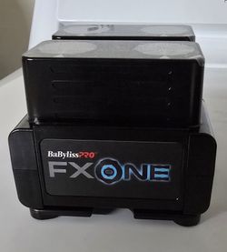 BaBylissPRO® FXONE Dual-Battery Charging Base
