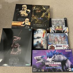 Hot Toys Sh Figuarts Mezco Mafex Lot 