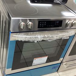 Stove slide in electric conventional Frigidaire SS