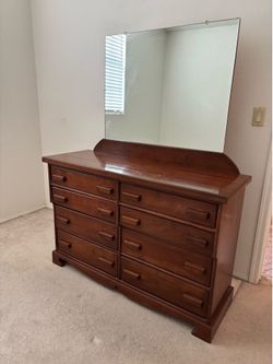 Solid Wood 8-Drawer Dresser with Mirror (50”wide*33”tall*18”deep )