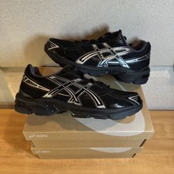 Black Pure Silver 1130 Sz 9 And 11.5