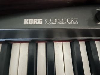 Korg concert digital piano NC300