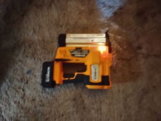 Worksite nail/staple gun 18 gauge w batt