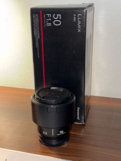Panasonic Lumix S 50mm f/1.8 Lens (L-Mount) - Like New w/ Box