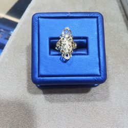 Beautiful 14k Gold Ring