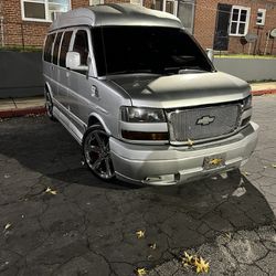 2004 Chevy Express 1500