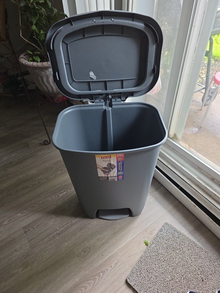 75 Liters Garbage Can