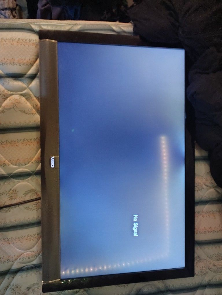 40" Vizio TV Wall Mount