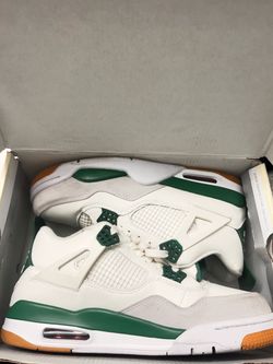 Pine Green Jordan 4s