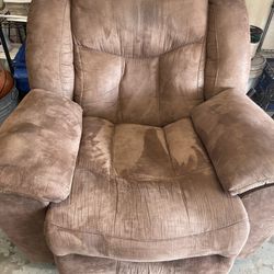 Large Recliner