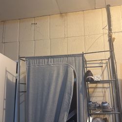 Free Closet Zip Up 