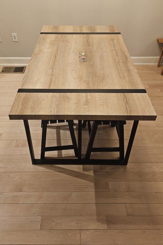 Hughes Dining Table and 4 Black Stools